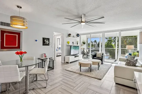 698 Ne Spanish River Boulevard Boca Raton FL 33431