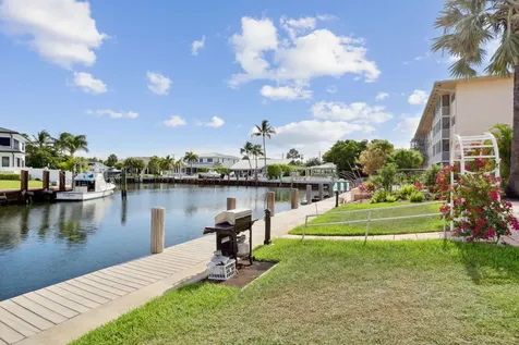 698 Ne Spanish River Boulevard Boca Raton FL 33431