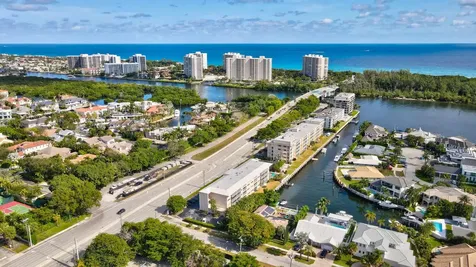 698 Ne Spanish River Boulevard Boca Raton FL 33431