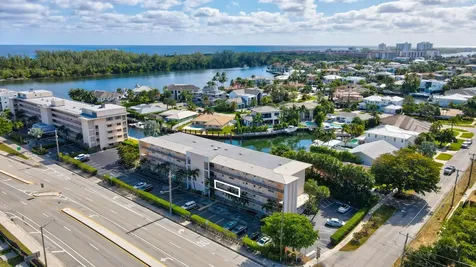 698 Ne Spanish River Boulevard Boca Raton FL 33431
