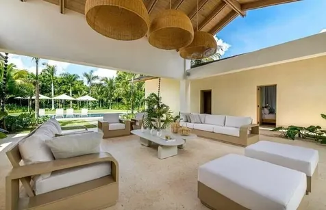 31 00 Casa De Campo DR 22000