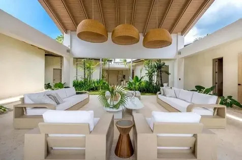 31 00 Casa De Campo DR 22000