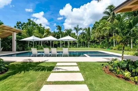 31 00 Casa De Campo DR 22000
