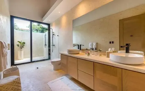 31 00 Casa De Campo DR 22000