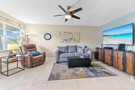 196 Grantham F Deerfield Beach FL 33442