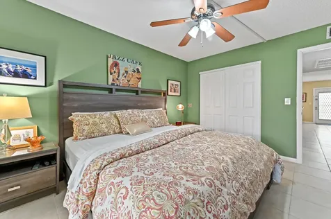 196 Grantham F Deerfield Beach FL 33442