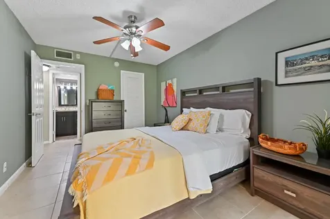 196 Grantham F Deerfield Beach FL 33442