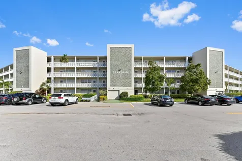 196 Grantham F Deerfield Beach FL 33442