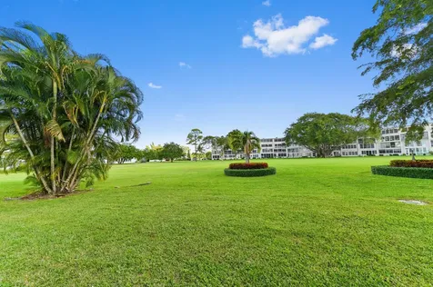 196 Grantham F Deerfield Beach FL 33442