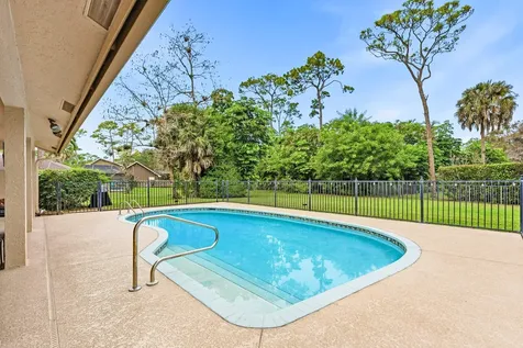 12735 Stone Pine Way Wellington FL 33414