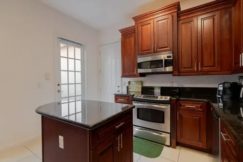 8257 Nw 8th Way Boca Raton FL 33487