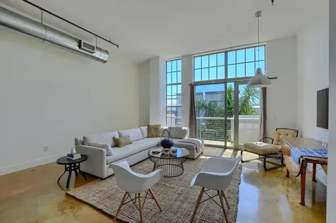 180 Ne 4th Avenue Delray Beach FL 33483
