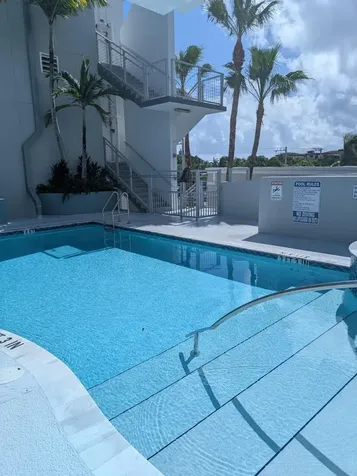 180 Ne 4th Avenue Delray Beach FL 33483