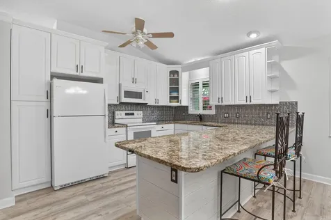 9275 Se Mercury Street Hobe Sound FL 33455
