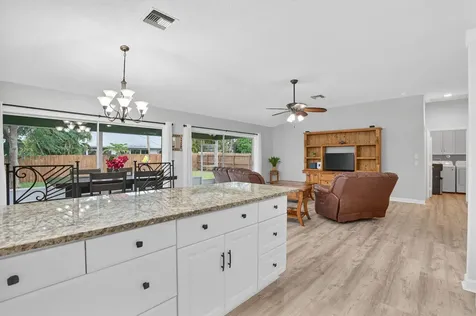 9275 Se Mercury Street Hobe Sound FL 33455