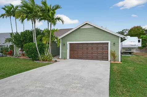 9275 Se Mercury Street Hobe Sound FL 33455