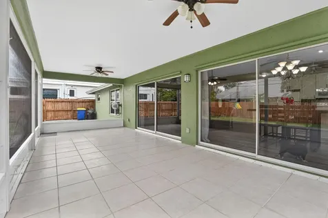 9275 Se Mercury Street Hobe Sound FL 33455