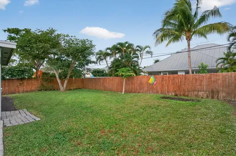9275 Se Mercury Street Hobe Sound FL 33455