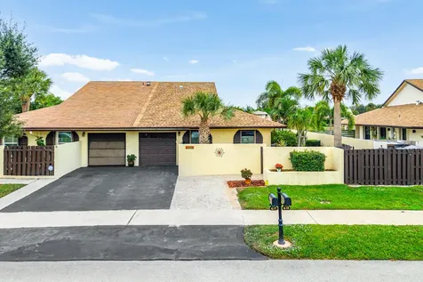 419 Sw 28th Avenue Delray Beach FL 33445