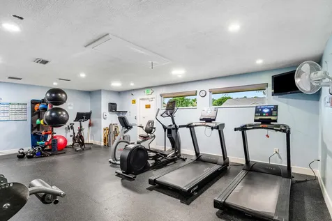 419 Sw 28th Avenue Delray Beach FL 33445