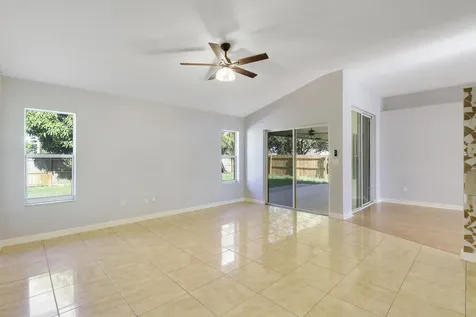 709 NW North Macedo Boulevard Port Saint Lucie FL 34983