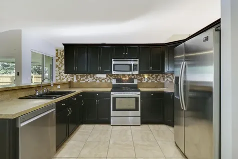 709 NW North Macedo Boulevard Port Saint Lucie FL 34983