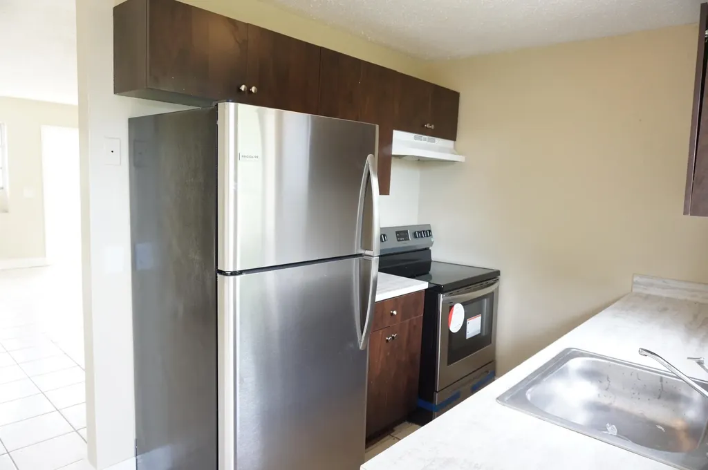 1601 W 37th Street Riviera Beach FL 33404