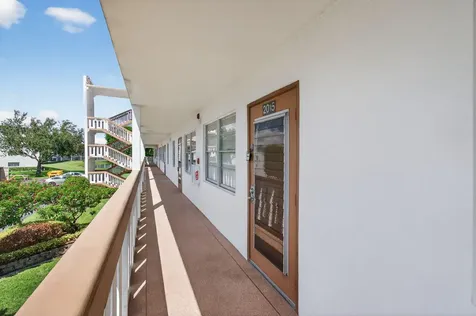 2015 Cornwall A Boca Raton FL 33434