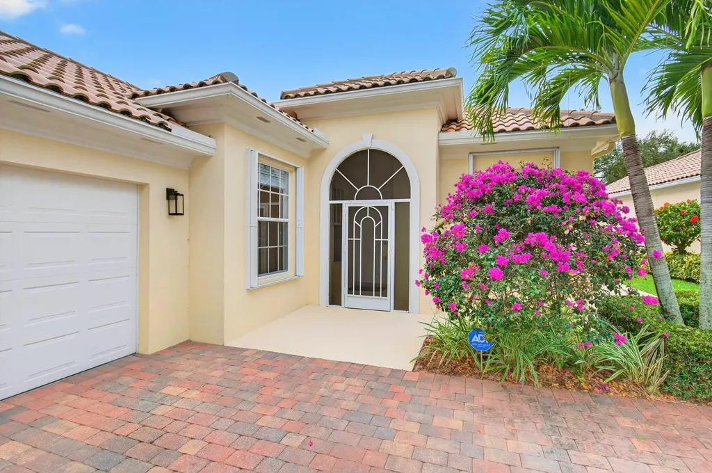 8372 Dominica Place Wellington FL 33414
