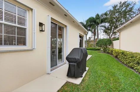 8372 Dominica Place Wellington FL 33414
