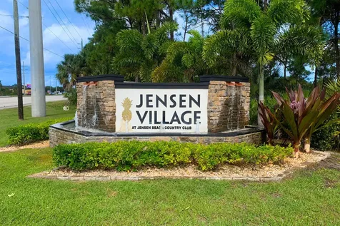 4480 Nw Oakleaf Court Jensen Beach FL 34957