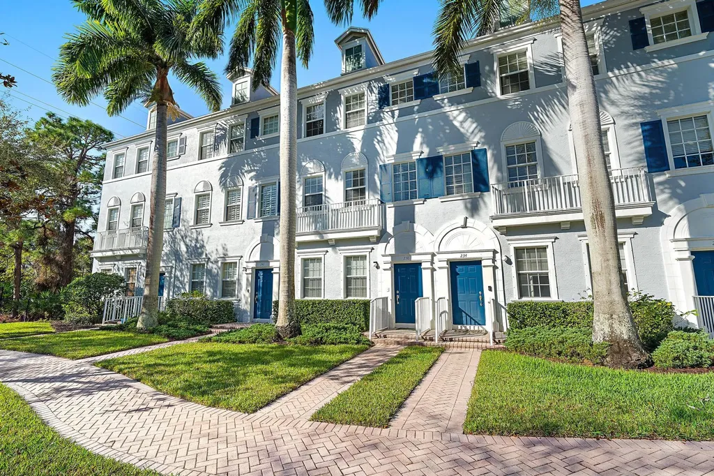 238 W Thatch Palm Circle Jupiter FL 33458