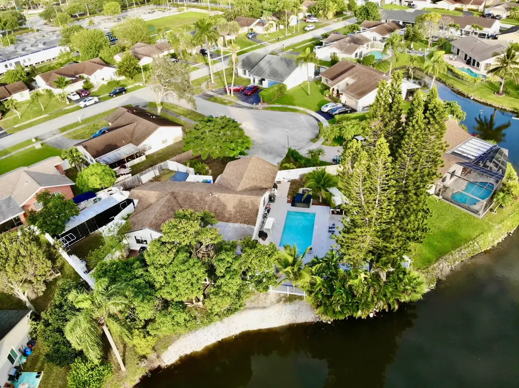 5570 SW 9th Court Margate FL 33068