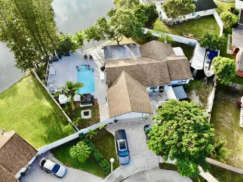 5570 SW 9th Court Margate FL 33068