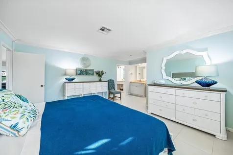 146 Driftwood Circle Atlantis FL 33462