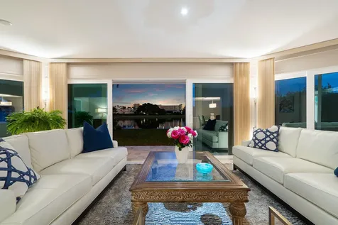 146 Driftwood Circle Atlantis FL 33462