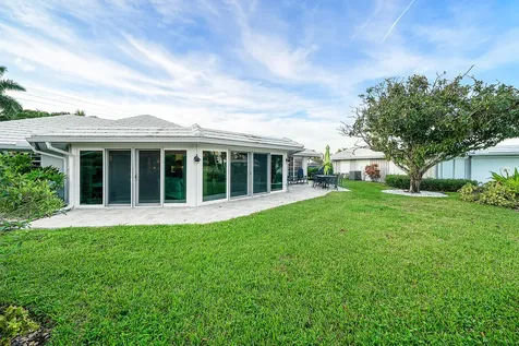 146 Driftwood Circle Atlantis FL 33462