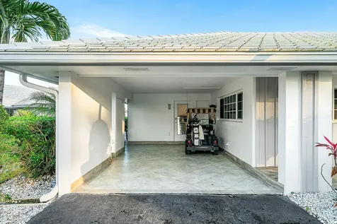 146 Driftwood Circle Atlantis FL 33462