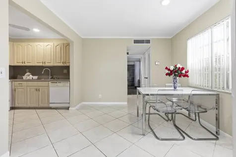 95 Burgundy B Delray Beach FL 33484