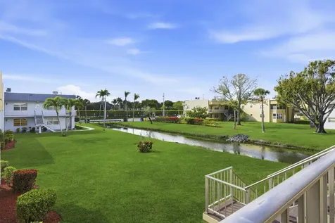 95 Burgundy B Delray Beach FL 33484