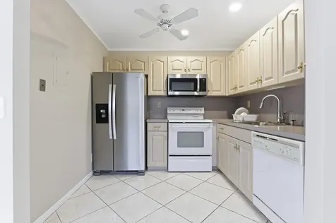 95 Burgundy B Delray Beach FL 33484