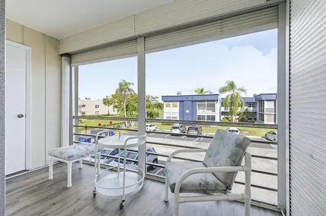 95 Burgundy B Delray Beach FL 33484