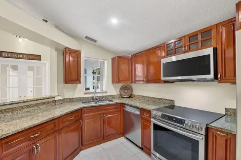 5221 Arbor Glen Circle Lake Worth FL 33463