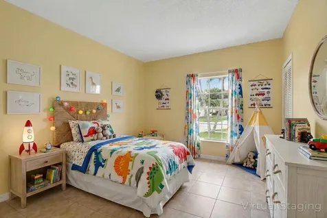 5221 Arbor Glen Circle Lake Worth FL 33463
