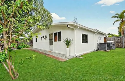 5221 Arbor Glen Circle Lake Worth FL 33463