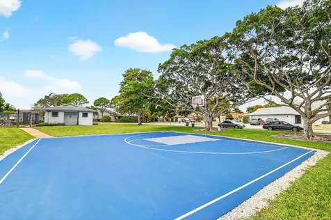 5221 Arbor Glen Circle Lake Worth FL 33463
