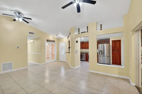 5221 Arbor Glen Circle Lake Worth FL 33463
