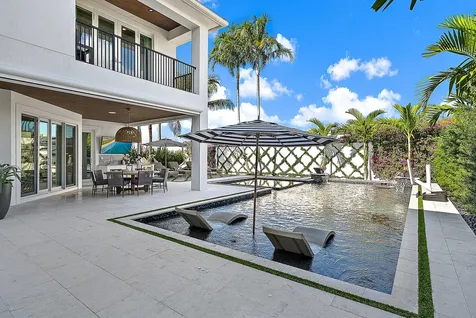 1603 E Hemingway Drive Juno Beach FL 33408