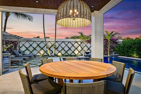 1603 E Hemingway Drive Juno Beach FL 33408