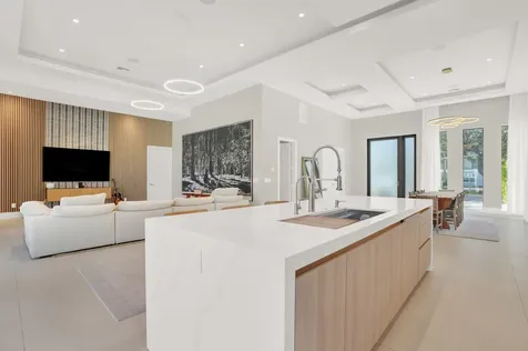 828 Nw 2nd Avenue Boca Raton FL 33432